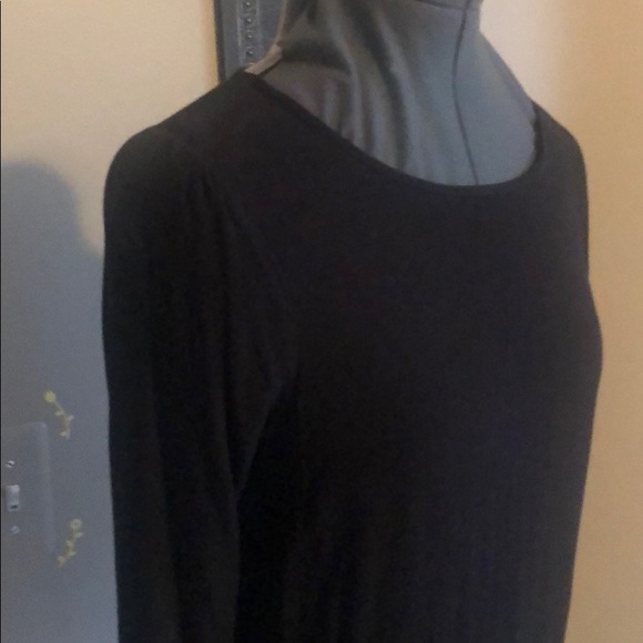 ❤️ 2 items for $10! Forever 21 Black 3/4 Sleeve Top Size Small - Picture 2 of 4